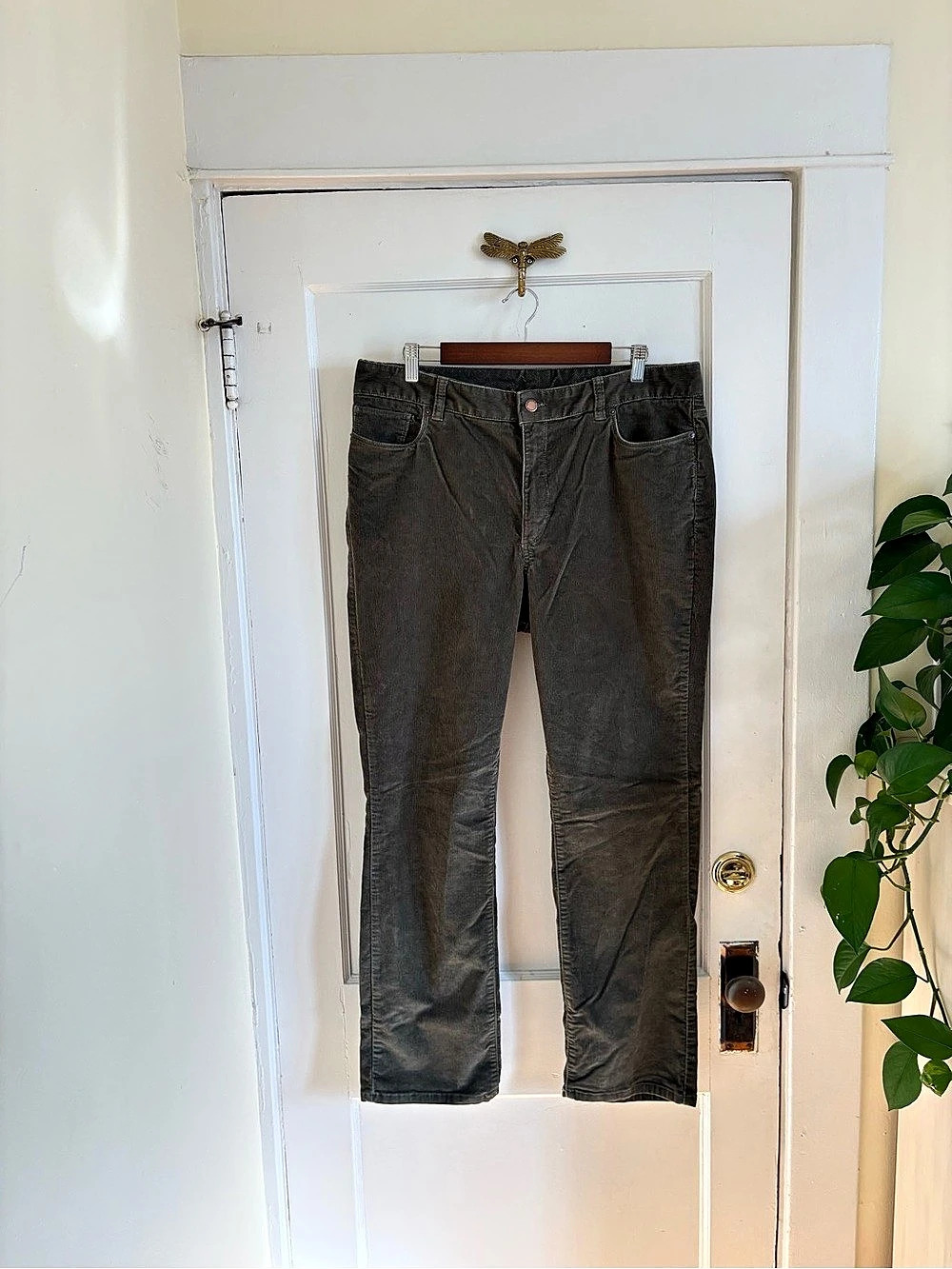 L.L.Bean Favorite Fit Corduroy Straight Leg Pants in Olive Green Capsule Size 16